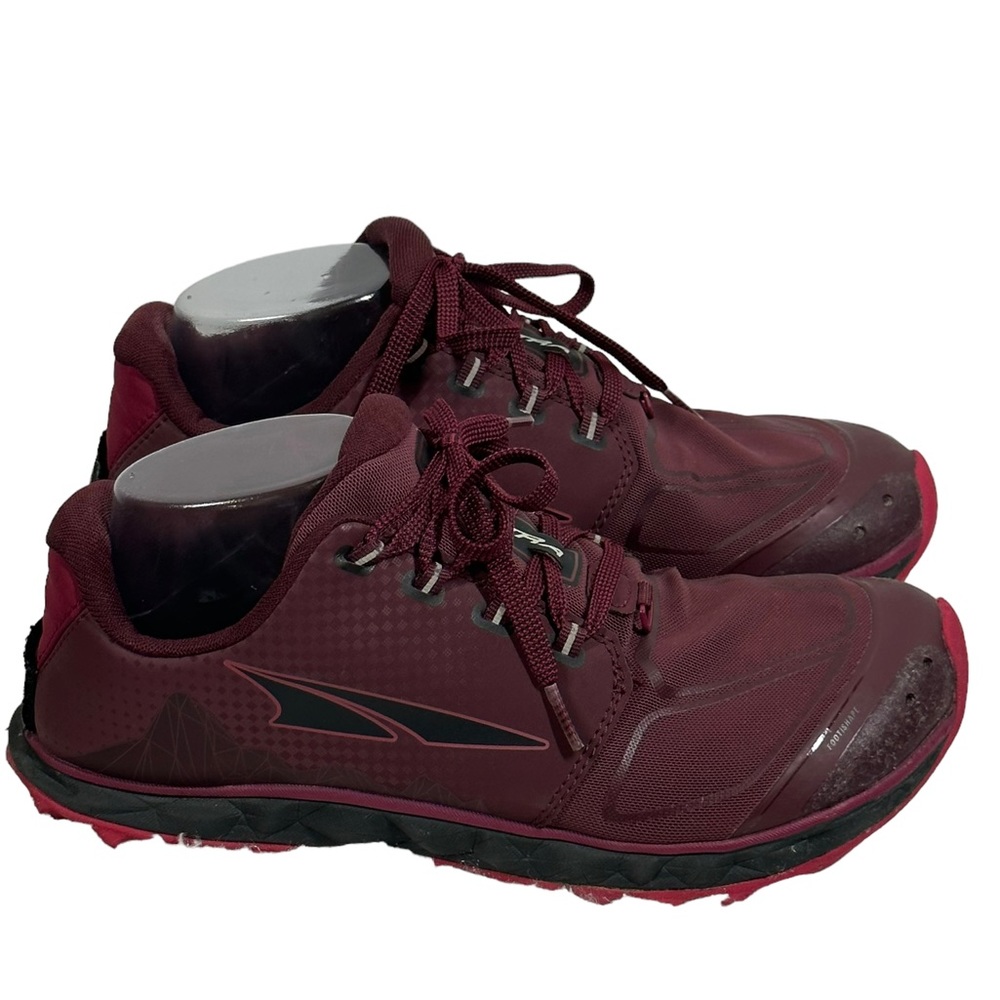 WOMEN'S ALTRA SUPERIOR 4.5 Size 9